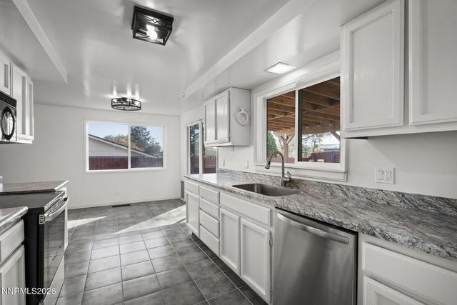 2260 W 7th Street, Reno, NV 89503