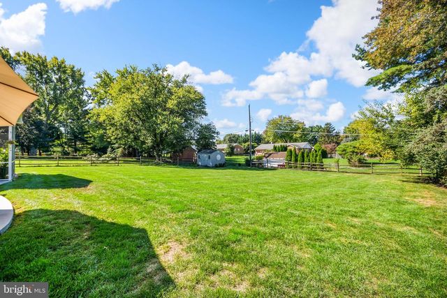 8010 MEADOWVIEW DR, Frederick, MD 21702