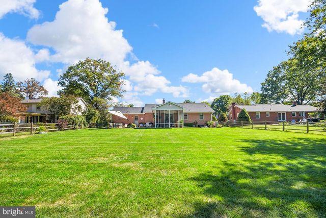 8010 MEADOWVIEW DR, Frederick, MD 21702