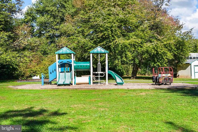8010 MEADOWVIEW DR, Frederick, MD 21702