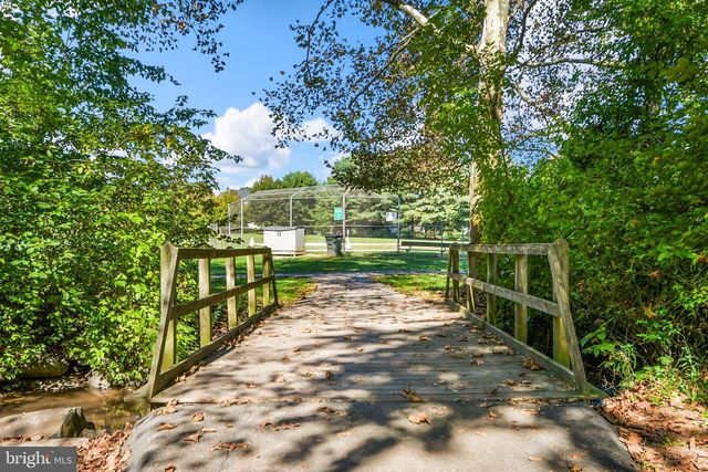 8010 MEADOWVIEW DR, Frederick, MD 21702