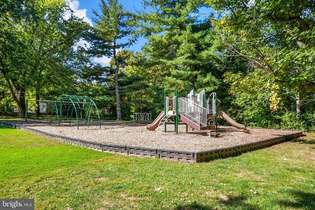 8010 MEADOWVIEW DR, Frederick, MD 21702