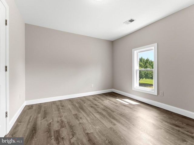 2043 ROUTE 542, Tuckerton, NJ 08087