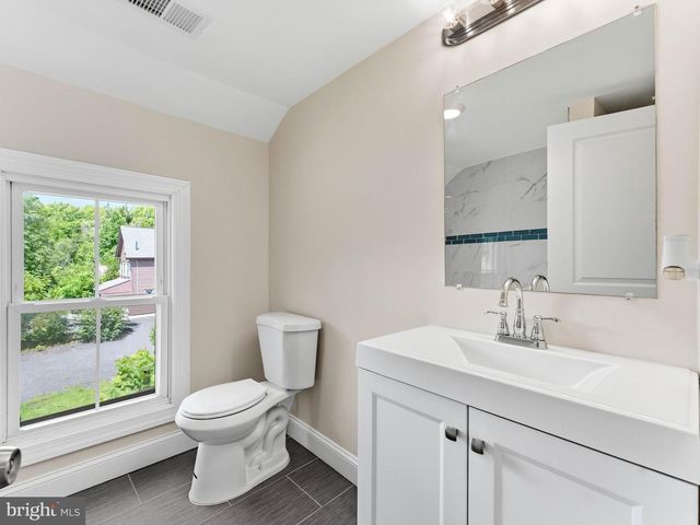 2043 ROUTE 542, Tuckerton, NJ 08087