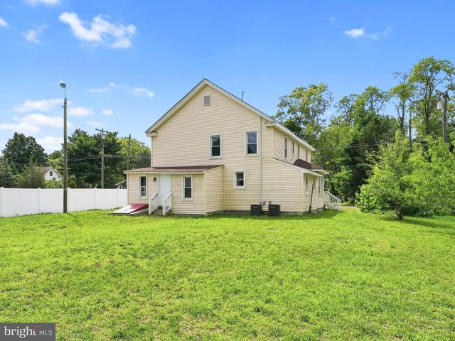 2043 ROUTE 542, Tuckerton, NJ 08087