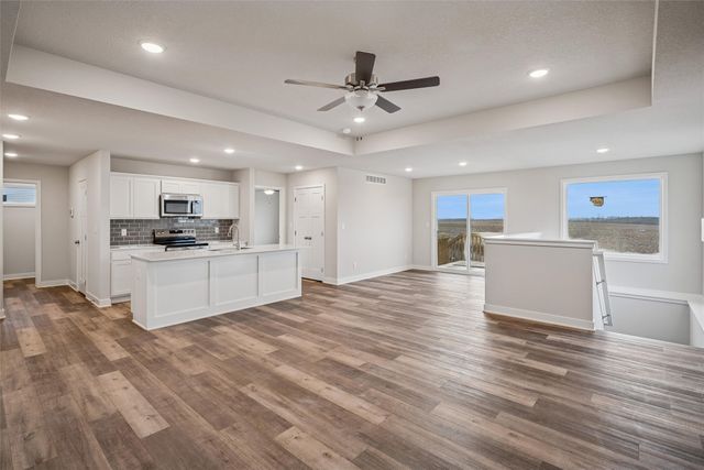 1395 Cedar Street, Waukee, IA 50263