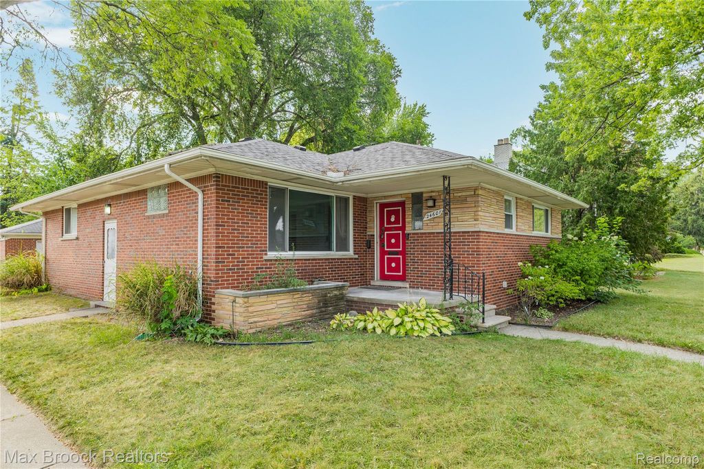 24601 Ridgedale Street, Oak Park, MI 48237