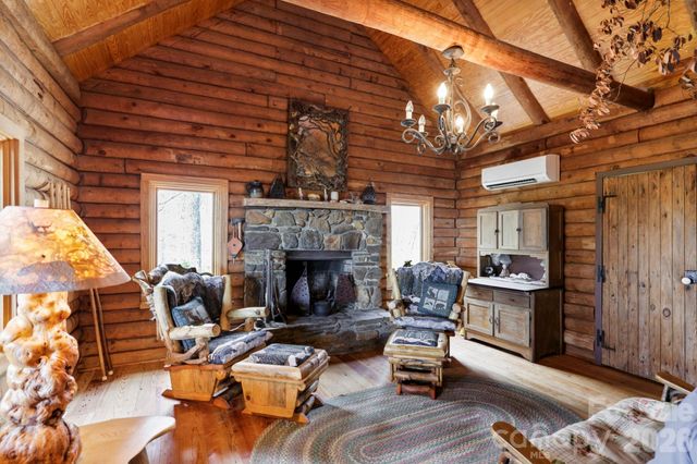 305 Stamey Creek Road, Brevard, NC 28712