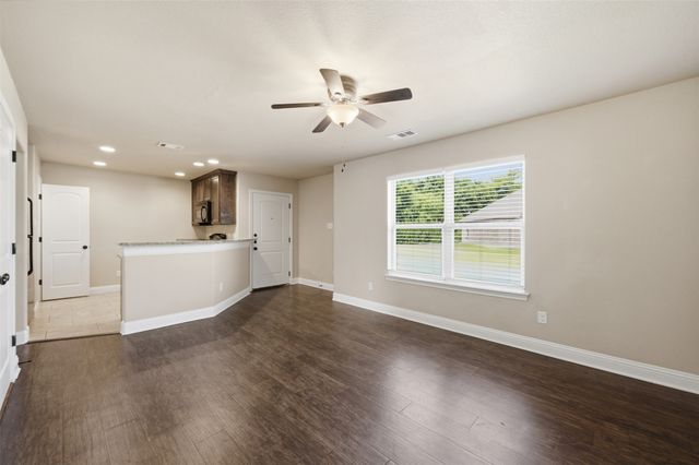 131 Sunburst Court, Weatherford, TX 76087