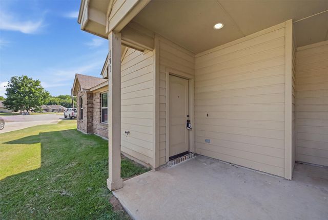 131 Sunburst Court, Weatherford, TX 76087