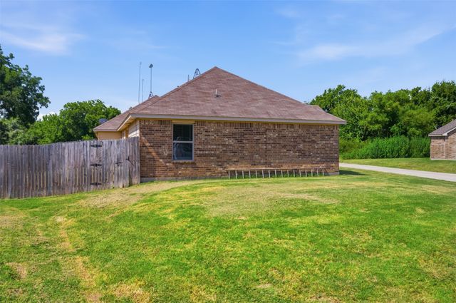 131 Sunburst Court, Weatherford, TX 76087