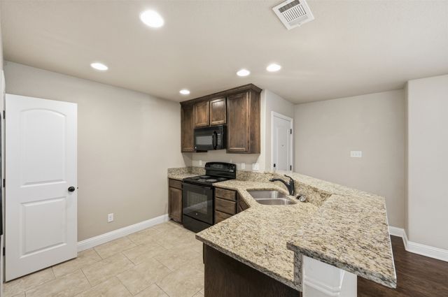131 Sunburst Court, Weatherford, TX 76087