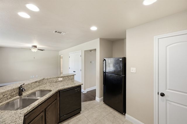 131 Sunburst Court, Weatherford, TX 76087