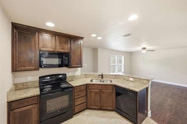 131 Sunburst Court, Weatherford, TX 76087