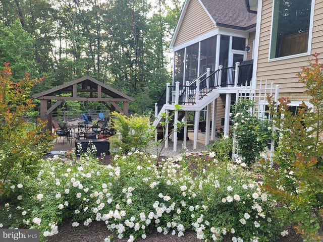 7026 BARCLAY DR, Fredericksburg, VA 22407