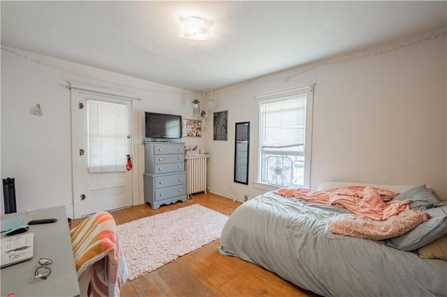 1010 S Farwell Street #1010, Eau Claire, WI 54701