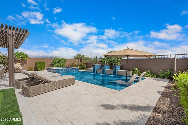 21111 N 61ST Street, Phoenix, AZ 85054
