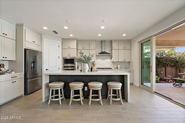 21111 N 61ST Street, Phoenix, AZ 85054