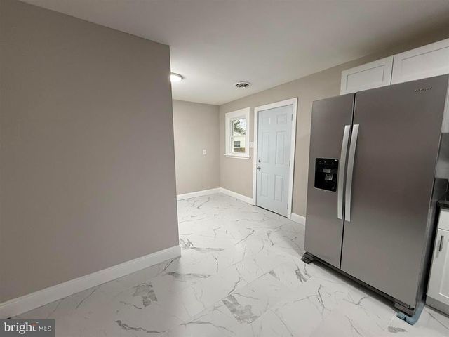 6315 LANCE AVE, Mays Landing, NJ 08330