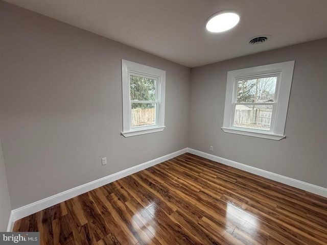6315 LANCE AVE, Mays Landing, NJ 08330