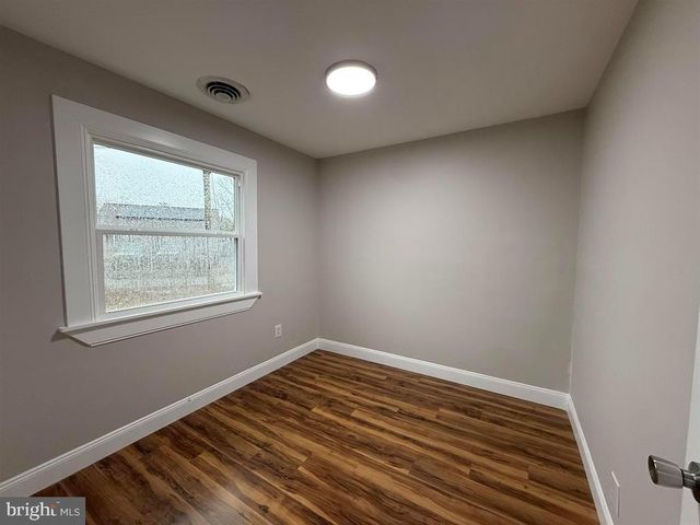 6315 LANCE AVE, Mays Landing, NJ 08330