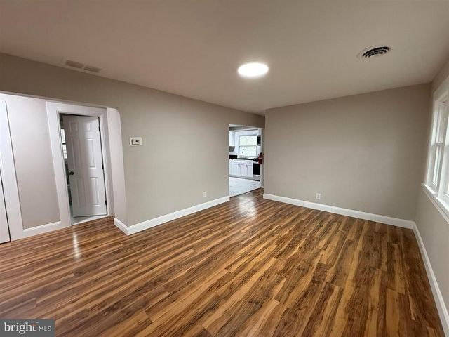 6315 LANCE AVE, Mays Landing, NJ 08330