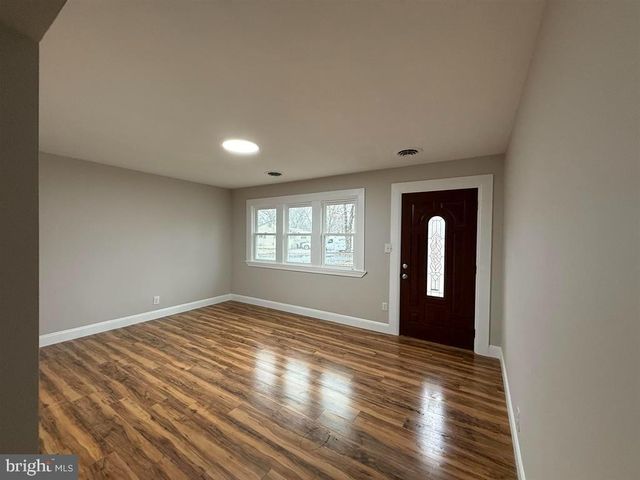 6315 LANCE AVE, Mays Landing, NJ 08330