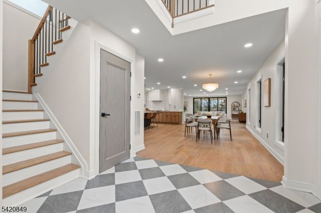 84 Maple St, Millburn Twp., NJ 07041