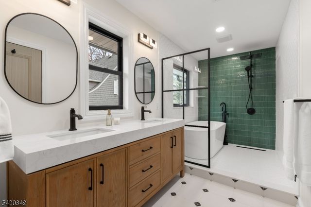 84 Maple St, Millburn Twp., NJ 07041