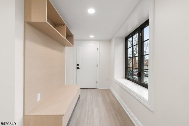 84 Maple St, Millburn Twp., NJ 07041