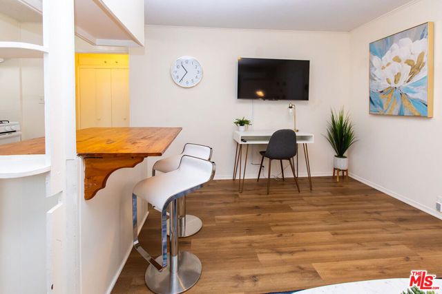 313 Fischer Street B, Glendale, CA 91205