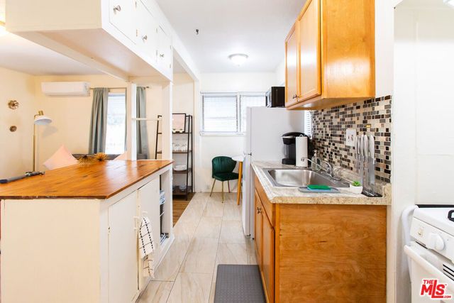 313 Fischer Street B, Glendale, CA 91205