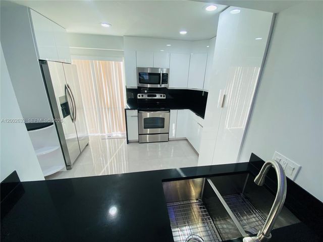 199 SW 12th Ave 501-C, Miami, FL 33130