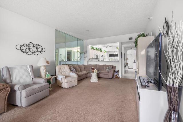 7647 Southampton Terrace 202, Tamarac, FL 33321