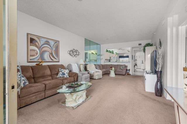 7647 Southampton Terrace 202, Tamarac, FL 33321