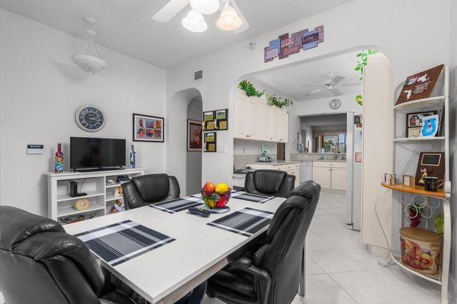 7647 Southampton Terrace 202, Tamarac, FL 33321