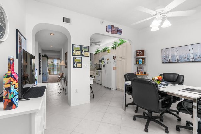 7647 Southampton Terrace 202, Tamarac, FL 33321