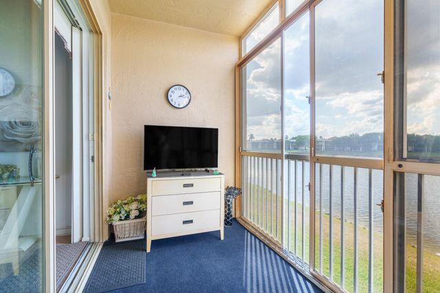 7647 Southampton Terrace 202, Tamarac, FL 33321