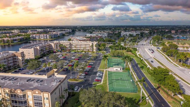 7647 Southampton Terrace 202, Tamarac, FL 33321