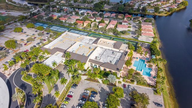 7647 Southampton Terrace 202, Tamarac, FL 33321