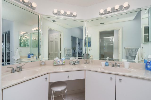 7647 Southampton Terrace 202, Tamarac, FL 33321