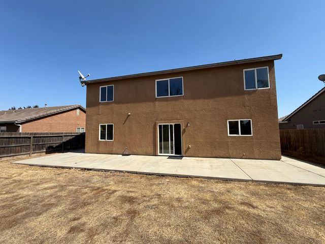 1865 N Ellendale Avenue, Fresno, CA 93722