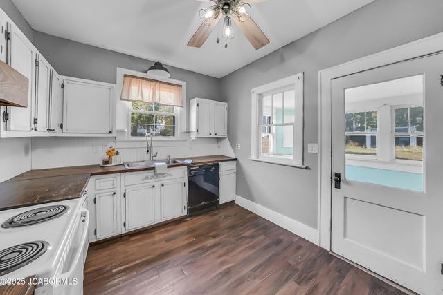 802 S OAK STREET, California, MO 65018