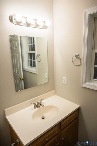 104 Linden St, Ashland, VA 23005