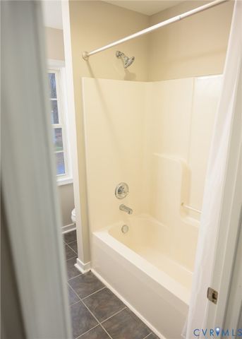 104 Linden St, Ashland, VA 23005