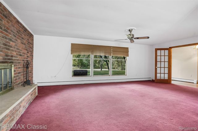 25100 Milford Road, South Lyon, MI 48178