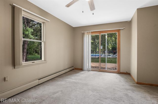 25100 Milford Road, South Lyon, MI 48178