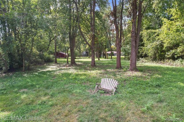 25100 Milford Road, South Lyon, MI 48178