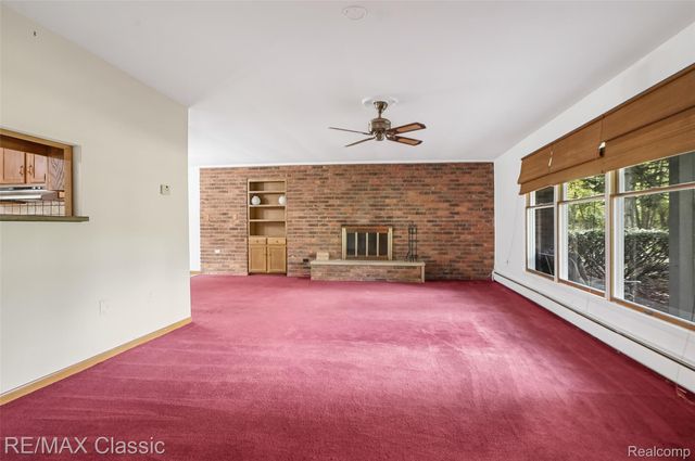 25100 Milford Road, South Lyon, MI 48178