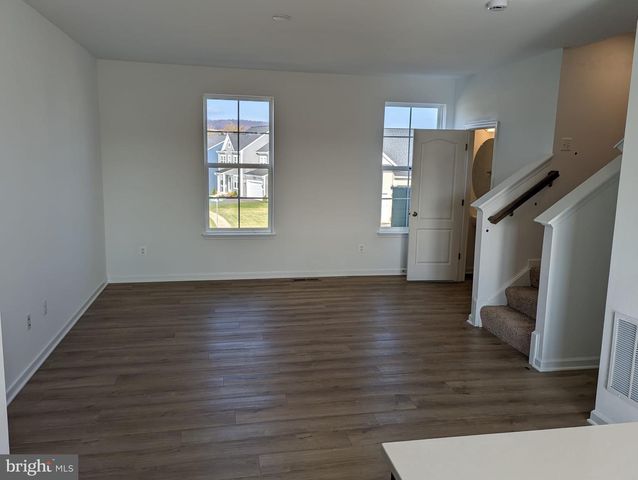 241 HILLSDALE PLACE, Martinsburg, WV 25403